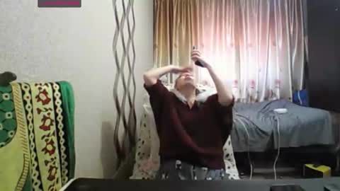 Snapshot of jennideep chatting on December 15, 9:35 am JenniDeep online show from December 15, 9:35 am