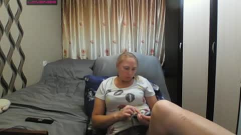 Snapshot of jennideep chatting on July 9, 4:22 pm JenniDeep online show from July 9, 4:22 pm