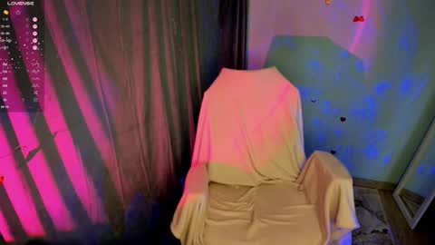 Jennie online show from October 6, 6:49 pm