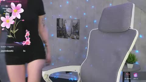 Jennie online show from February 4, 9:15 am