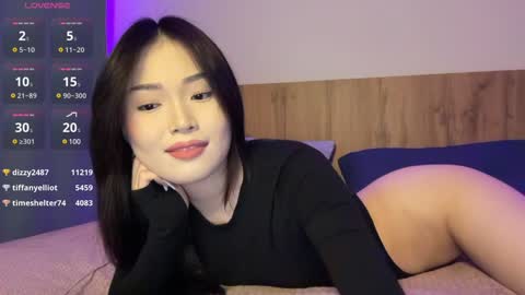 jennie_yung online show from December 27, 12:07 am