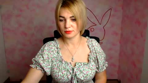 Jennifer online show from July 21, 5:43 am