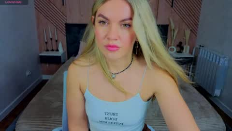 Jennifer Perezz online show from May 31, 4:47 pm