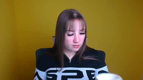 Jennifer online show from December 3, 6:26 am