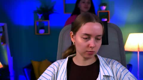 Jennifer online show from September 23, 12:41 pm