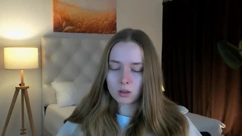 Jennifer online show from September 30, 9:09 pm