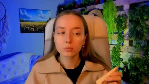 Jennifer online show from October 7, 9:50 am