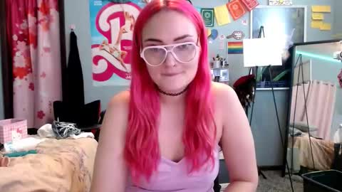 Jennifer Gwen online show from November 7, 6:02 am