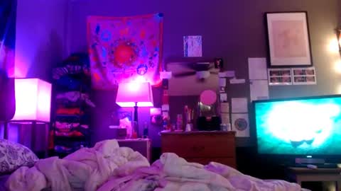 Jennifer Gwen online show from July 3, 2:18 am