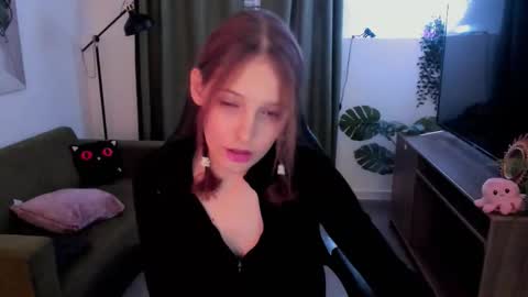 Snapshot of jenniferkiim chatting on October 15, 12:05 pm jenniferkiim online show from October 15, 12:05 pm