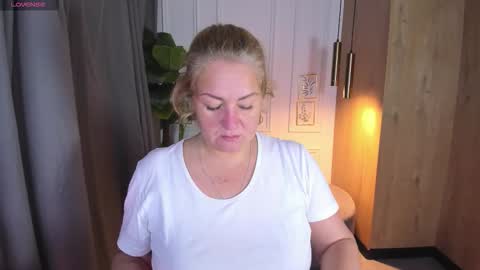 Snapshot of jenniferlight chatting on October 12, 3:00 pm Jennifer online show from October 12, 3:00 pm