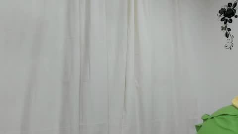 jenniferloveyou online show from December 2, 8:11 pm
