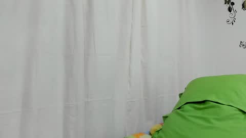 jenniferloveyou online show from December 9, 1:07 am