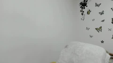 jenniferloveyou online show from June 7, 3:10 am