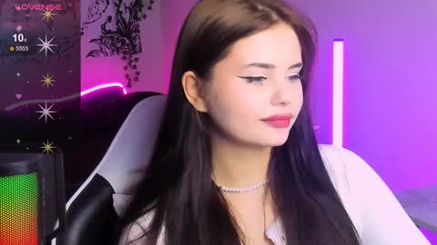 Snapshot of jenniferwandis77 chatting on December 9, 12:56 am Jenni online show from December 9, 12:56 am