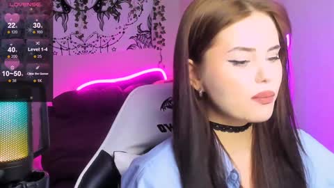 Snapshot of jenniferwandis77 chatting on December 20, 9:06 pm Jenni online show from December 20, 9:06 pm