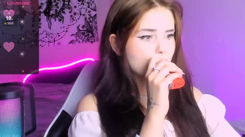 Snapshot of jenniferwandis77 chatting on December 25, 8:07 pm Jenni online show from December 25, 8:07 pm