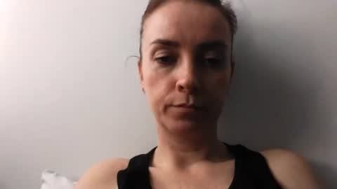 Snapshot of jenniferxsweet chatting on June 15, 2:19 pm JenniferXSweet online show from June 15, 2:19 pm