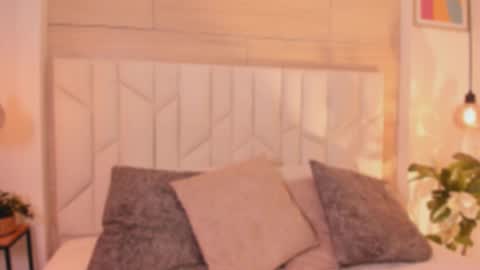     online show from February 26, 12:15 pm