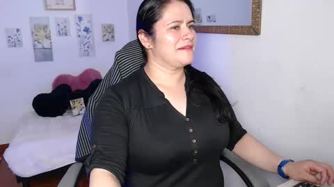 jenny__777 online show from February 5, 7:07 pm