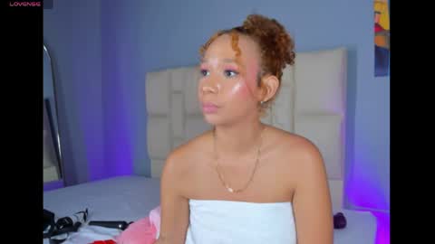 Snapshot of jenny__lawrence chatting on April 11, 7:45 am jenny__lawrence online show from April 11, 7:45 am