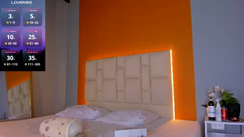 Snapshot of jenny__lawrence chatting on June 11, 4:43 am jenny__lawrence online show from June 11, 4:43 am