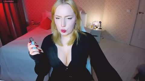 Jenny online show from February 4, 8:09 am