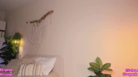 Jenny  online show from December 18, 4:57 pm