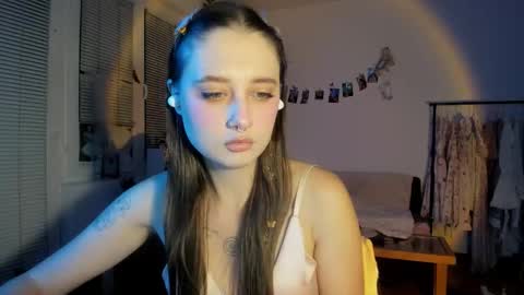 Jennifer Jenny Darling   online show from September 22, 6:10 pm