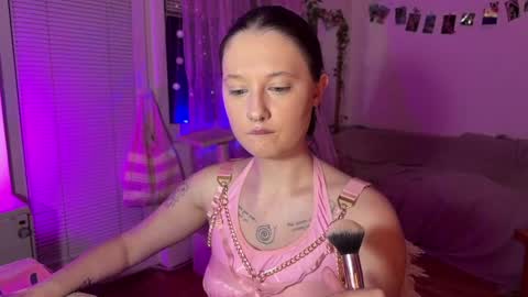 Jennifer Jenny Darling   online show from June 7, 8:23 pm