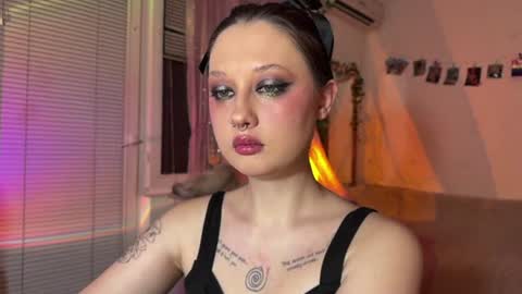 Jennifer Jenny Darling   online show from June 30, 7:04 pm