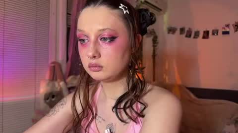 Jennifer Jenny Darling   online show from July 2, 7:09 pm