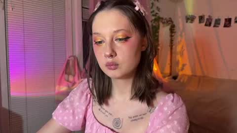 Jennifer Jenny Darling   online show from July 10, 7:05 pm