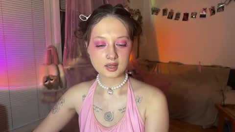 Jennifer Jenny Darling   online show from July 19, 7:06 pm