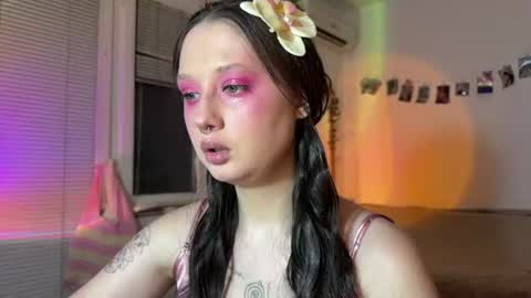 Jennifer Jenny Darling   online show from August 2, 7:01 pm