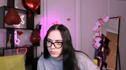 Snapshot of jenny_donne chatting on February 19, 6:09 am jenny_donne online show from February 19, 6:09 am