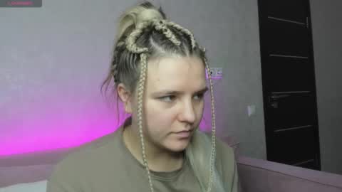 Jenny online show from October 20, 9:21 am