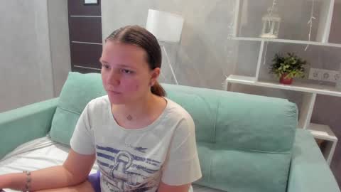 Jenny online show from June 8, 9:20 am