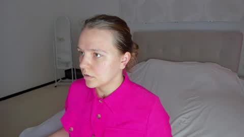 Jenny online show from July 6, 9:17 am