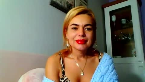 Snapshot of jenny_play1 chatting on December 8, 8:30 am Jenny online show from December 8, 8:30 am