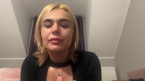 Snapshot of jenny_play1 chatting on December 16, 11:12 am Jenny online show from December 16, 11:12 am