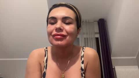 Snapshot of jenny_play1 chatting on March 10, 11:32 am Jenny online show from March 10, 11:32 am