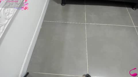 Snapshot of jenny_stark chatting on November 11, 11:10 am jenny_stark online show from November 11, 11:10 am