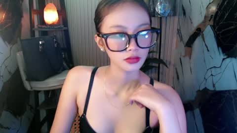 Snapshot of jenny_sweetgirlx chatting on June 22, 4:53 am jenny_sweetgirlx online show from June 22, 4:53 am