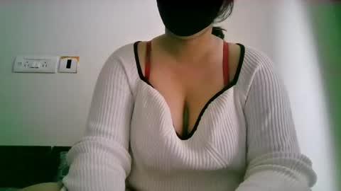 Snapshot of jennydolphin chatting on July 21, 2:14 am Jenny online show from July 21, 2:14 am