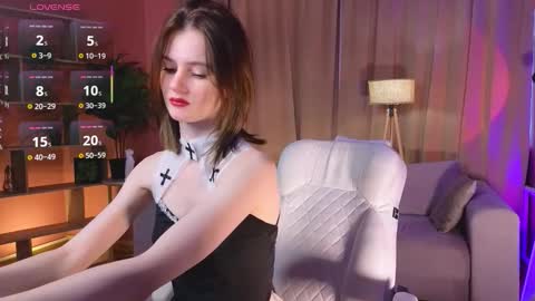 jennyfer_me online show from October 1, 11:49 am