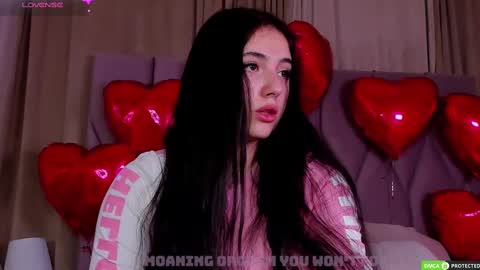 Snapshot of jennyferguson chatting on February 17, 7:10 pm Jenny Ferguson online show from February 17, 7:10 pm