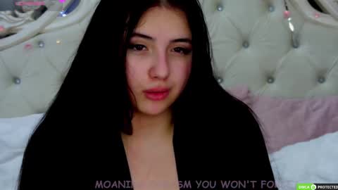 Snapshot of jennyferguson chatting on February 21, 7:21 pm Jenny Ferguson online show from February 21, 7:21 pm