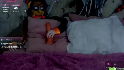 Snapshot of jennyferguson chatting on October 24, 6:48 pm Jenny Ferguson online show from October 24, 6:48 pm