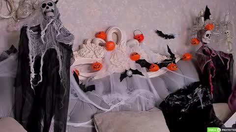 Snapshot of jennyferguson chatting on October 28, 6:10 pm Jenny Ferguson online show from October 28, 6:10 pm